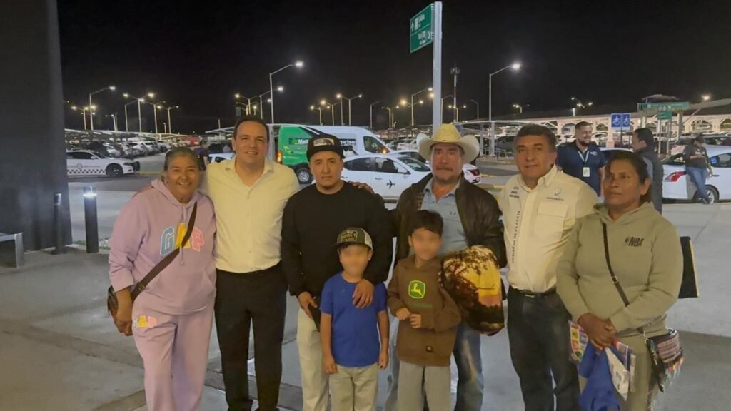 Regresan al pequeño Liam y a su papá a su casa en Santa Catarina, Guanajuato