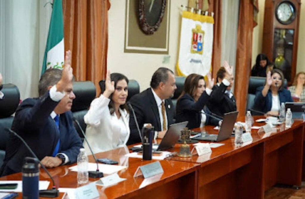 INtegrantes del Ayuntamiento de León aprueban el Segundo Informe de Gobierno