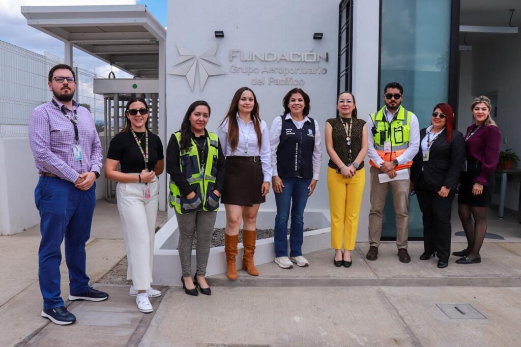 Capacitan a 255 trabajadores del Aeropuerto Internacional de Guanajuato para garantizar un espacio seguro