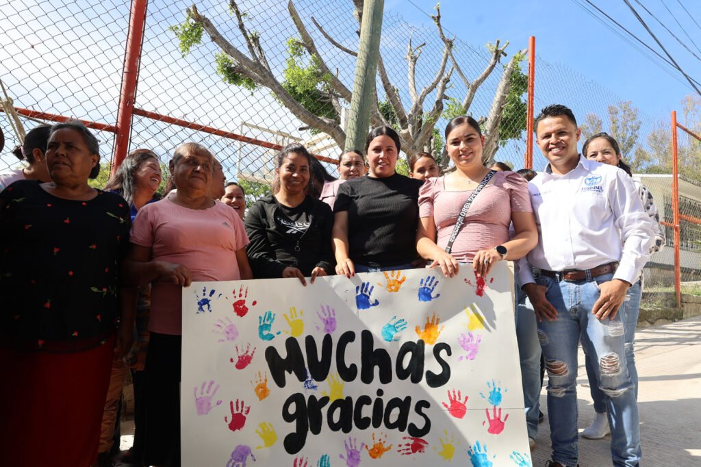 Pavimentan calle Justo Sierra en Cañada de Negros de Purísima del Rincón