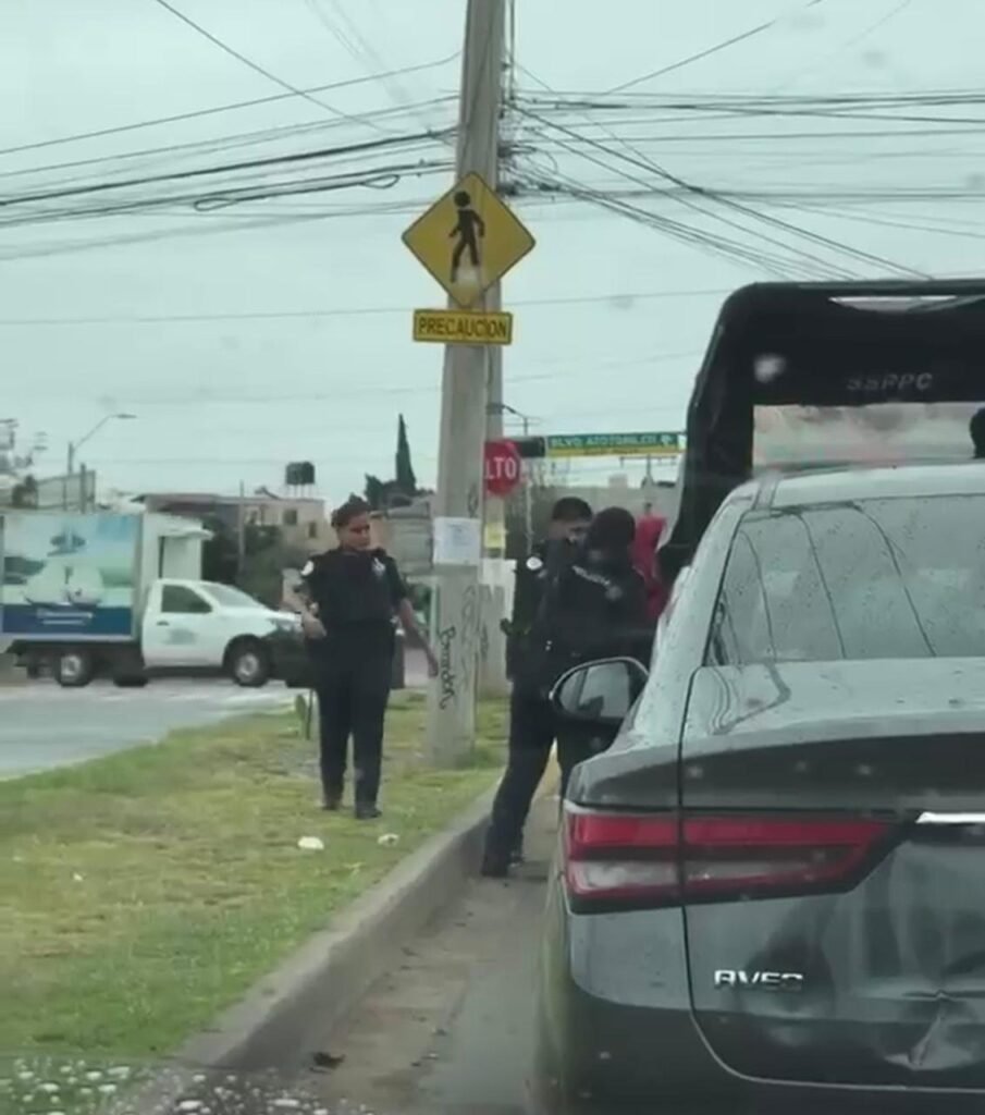 Limpiaparabrisas es detenido en León por exigir dinero a condutores