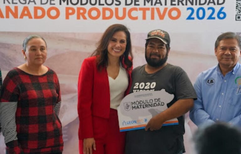 Productores ganaderos de León fortalecen su producción gracias a entrega de equipamiento