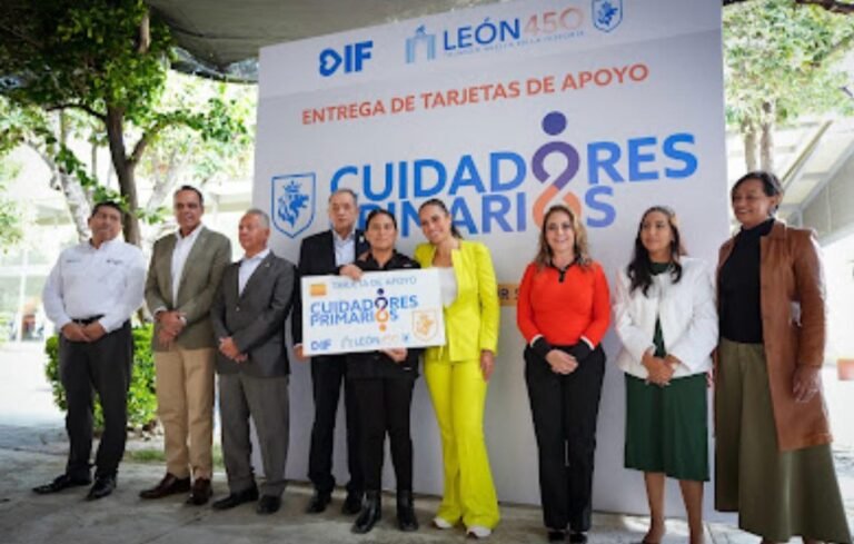 Apoya Ale Gutiérrez a 100 personas que dedican su vida a cuidar a sus enfermos o adultos mayores