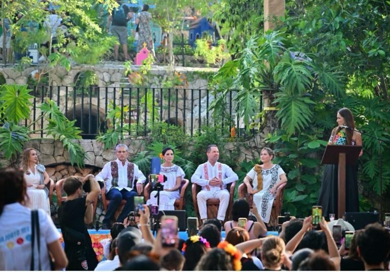 Deslumbra Guanajuato con su cultura en le Festival de Vida y Muerte en Xcaret